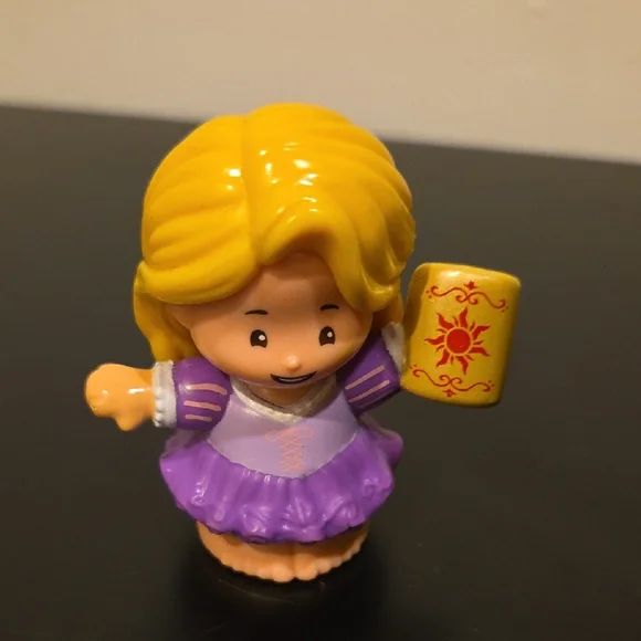 Little People Disney Princess Talker Rapunzel Figurine - Picture 7 of 8